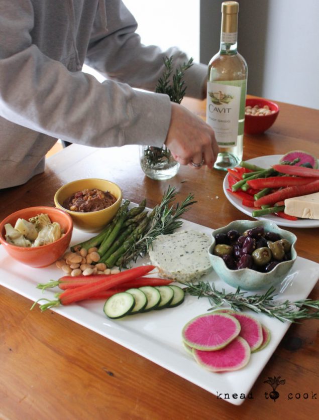 How to Make a Vegan Charcuterie Board Paired with Wine