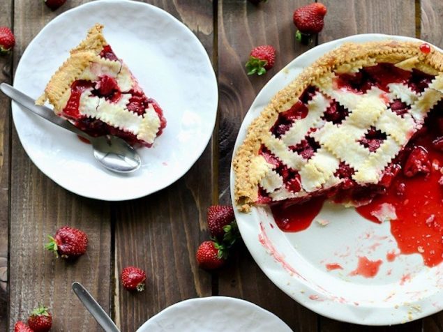 Fresh Strawberry Lattice Pie