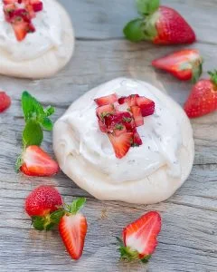 Mini Pavlovas with Strawberry Mint Sauce Recipe