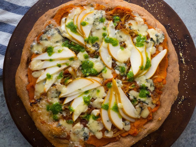 Caramelized Pear and Gorgonzola Pizza - Fifteen Spatulas