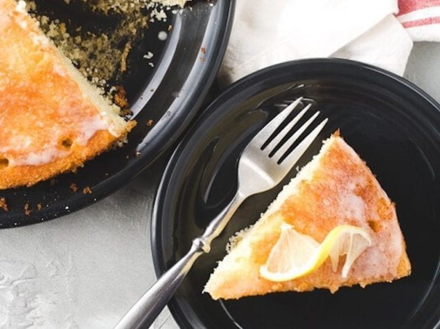 This French tangerine yogurt cake is a great way to use up the yogurt that is hanging out in your fridge. It’s so simple, soft and delicious.