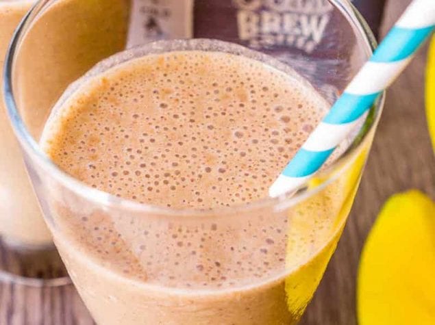 This Cold Brew Coffee Smoothie is a delicious and nutritious breakfast combining cold brew coffee with a smoothie all in one convenient drink made with banana, vanilla almond milk, almond butter, cinnamon, flax seed, and a Java House Dual-Use Liquid Coffee Pod.