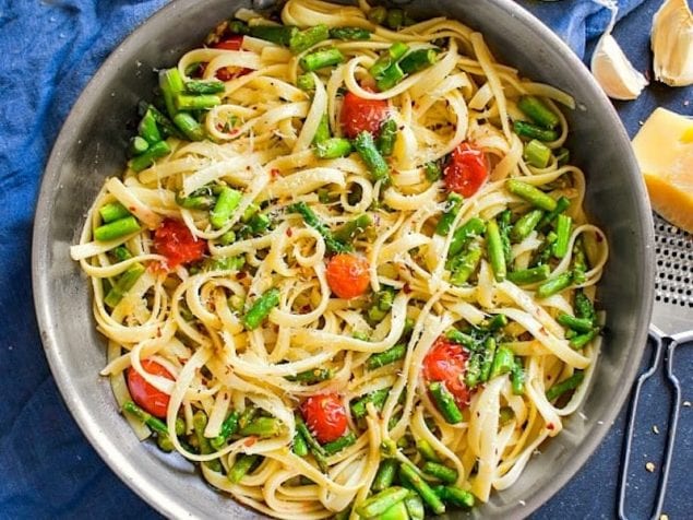 This super easy and flavorful Easy Lemon-Asparagus Pasta recipe is filled with lemony flavors and asparagus and is extremely light. It’s a perfect weeknight family meal and also makes a great meal-prep recipe too.