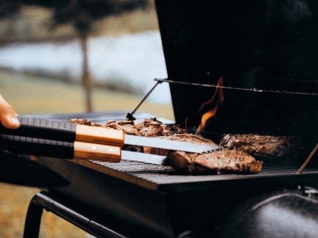 You're running the grill on Memorial Day? (Or at any backyard shindig this summer?) Check out these grilling tips to make the job a breeze.