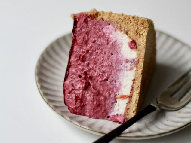 This cassis mousse cake is fruity, sweet, soft and so beautiful. A stunning way to highlight the black currant.