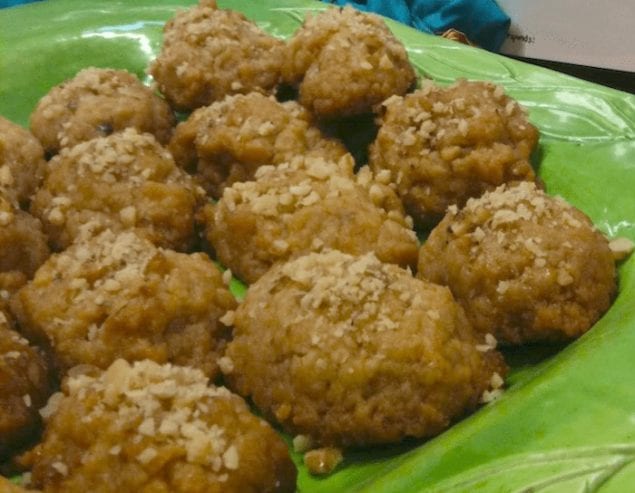 The Tsapatsaris Family's Fenekia - Greek Honey Dipped Cookies