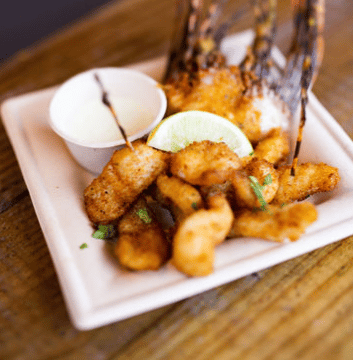 Lionfish Delicacies image credit: Claudia Sanchez from wowweddings.