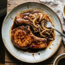 How to Make Juicy Pork Chops