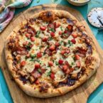 strawberry-balsamic-pizza-with-chicken-sweet-onion-and-applewood-bacon