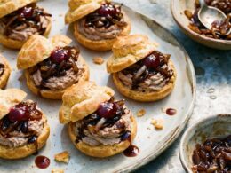 raspberry-preserves-pate-choux
